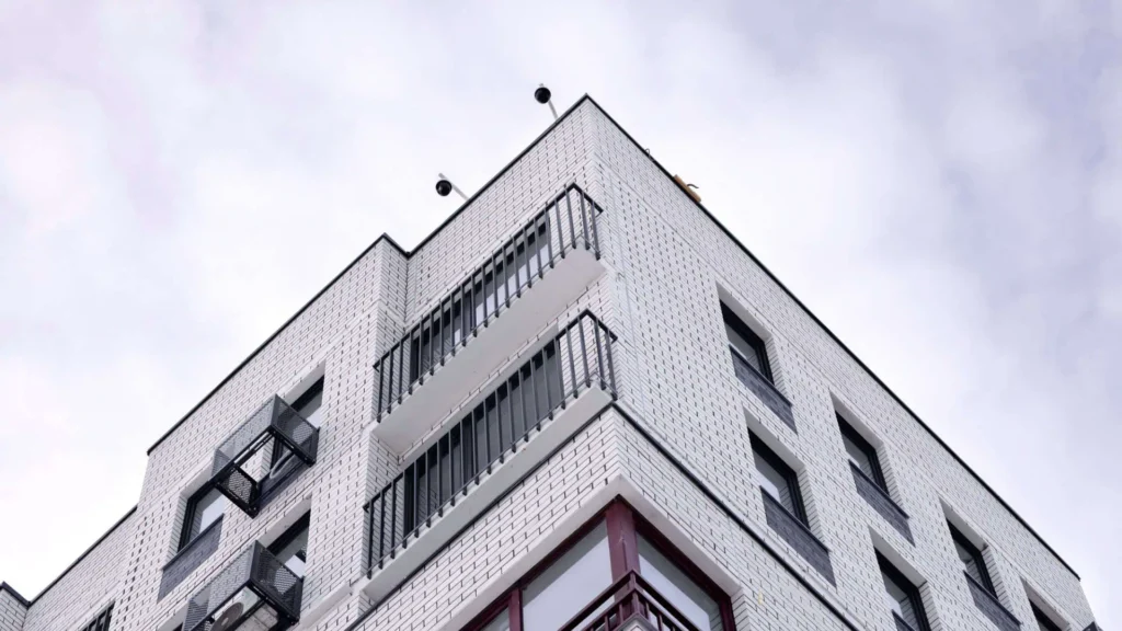 Apartment building