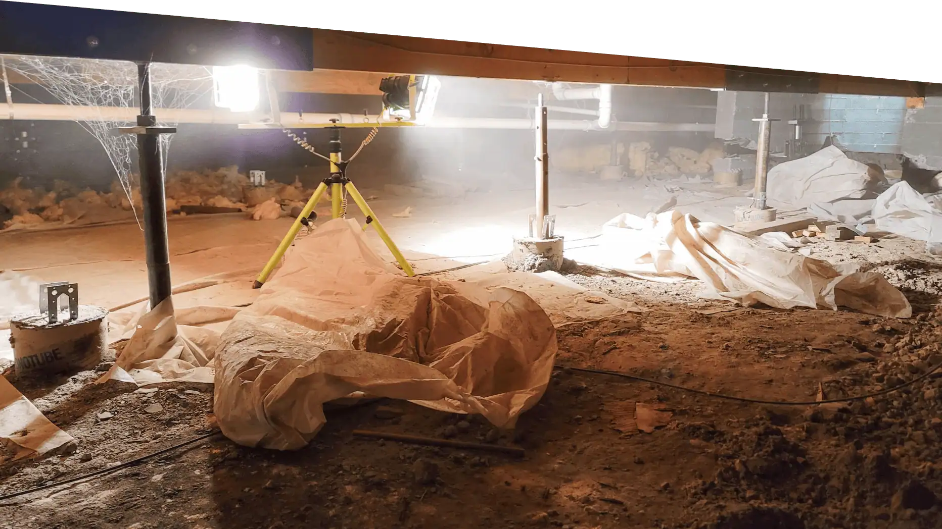 A crawlspace under house